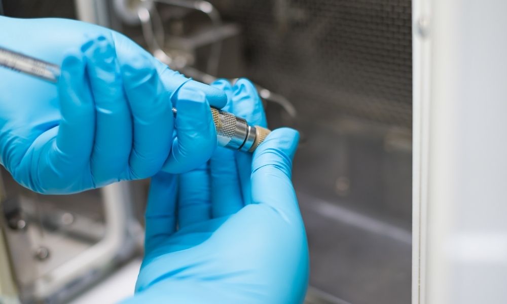 Troubleshooting Common Problems in Chromatography ” /></p> <p>Accuracy and reliability are highly important in chromatography analysis. While most equipment and consumables are built to produce such results, some issues do still arise. Here are some tips for troubleshooting common problems in chromatography.</p> <h2><span style=